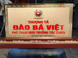  Quà tặng Biển Chức Danh bằng đồng mạ vàng 24K kích thước dài 28 x 6cm 