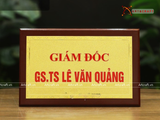  Quà tặng Biển Chức Danh bằng đồng mạ vàng 24K làm theo nhu cầu kích thước dài 31 cm 