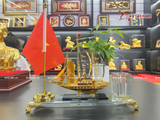  Cột cờ bằng đồng vàng mạ vàng 24K kích thước 35x10x36cm 