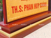  Quà tặng Biển Chức Danh bằng đồng mạ vàng 24K kích thước 16cm 