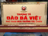  Quà tặng Biển Chức Danh bằng đồng mạ vàng 24K kích thước dài 28 x 6cm 
