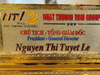  Quà tặng Biển Chức Danh bằng đồng đúc nguyên khối mạ vàng 24K kích thước dài 25,5x cao 12,5cm 