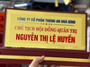  Quà tặng Biển Chức Danh bằng đồng mạ vàng 24K làm theo nhu cầu kích thước 28,5x17,5 cm 