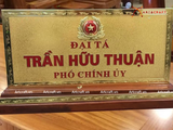  Quà tặng Biển Chức Danh bằng đồng mạ vàng 24K kích thước dài 28 x 6cm 