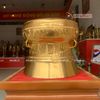  Quà Tặng Trống Đồng Đông Sơn đồng đỏ dát vàng 14K hoa văn chìm đường kính 25cm - đục tên theo yêu cầu 