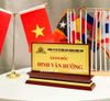  Quà tặng Biển Chức Danh bằng đồng mạ vàng 24K kích thước 16x24,5cm 