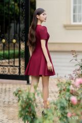 Váy Thiết Kế Cổ Tròn Phối Sóng Khuy Tim Đá Dáng Ngắn YAME YV728