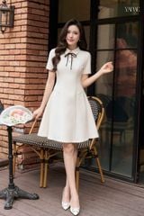 Váy Xếp Ly Thiết Kế Trắng Kem Phối Nơ Đen YAME YV919