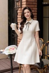 Váy Xếp Ly Thiết Kế Trắng Kem Phối Nơ Đen YAME YV919