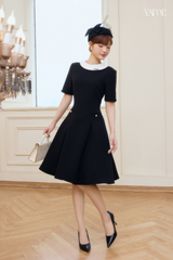 Váy Thiết Kế Ngắn Tay Màu Đen Cổ Trắng Đính Nơ YAME YV774