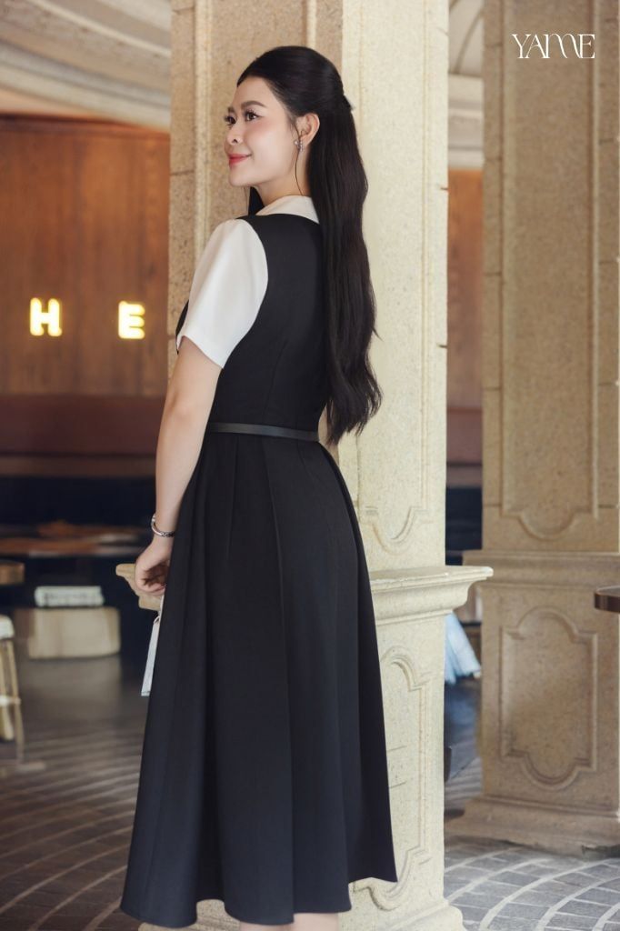 Váy Thiết Kế Cổ Sơ Mi Đính Đá Dáng Xòe YAME YV720