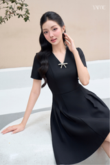 Váy Công Sở Đen Phối Nơ Đính Đá YAME YV708