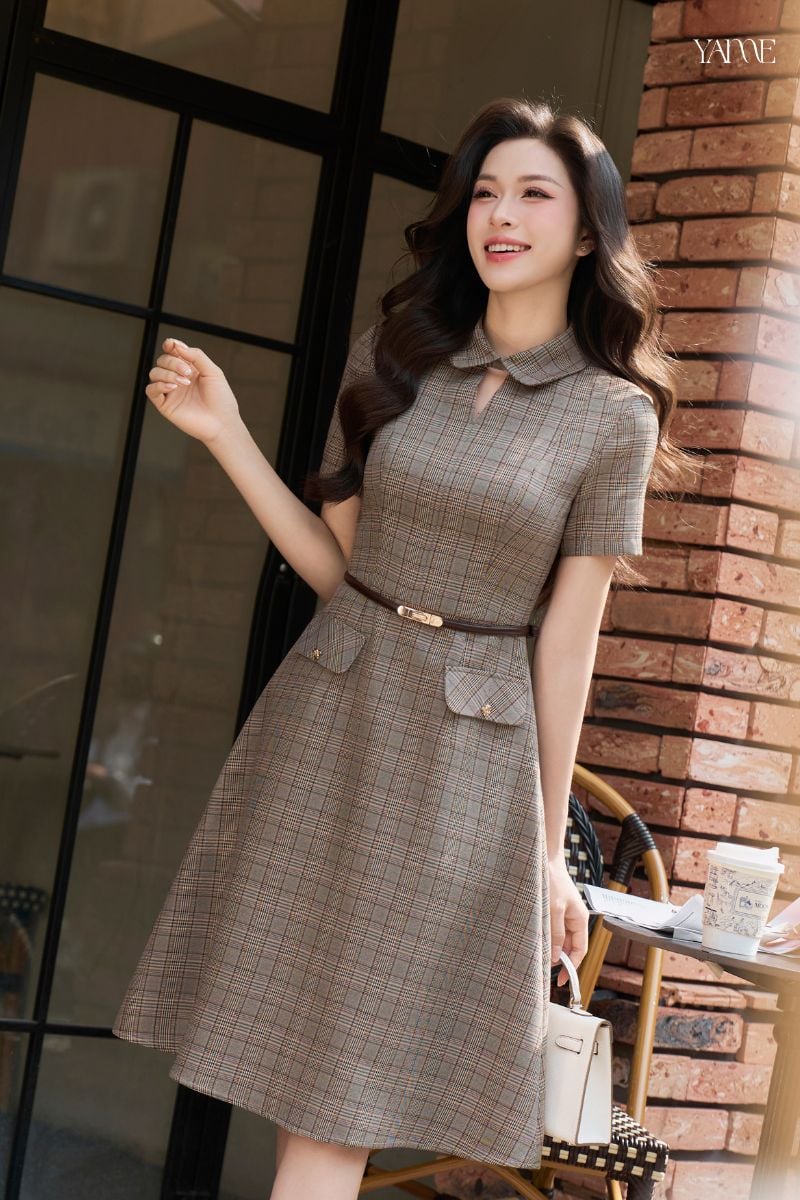 Váy Có Túi Thiết Kế Dáng A Cổ Sen Khoét Giọt Lệ YAME YV929