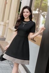 Váy Thiết Kế Dáng A Đen Phối Kẻ YAME YV928
