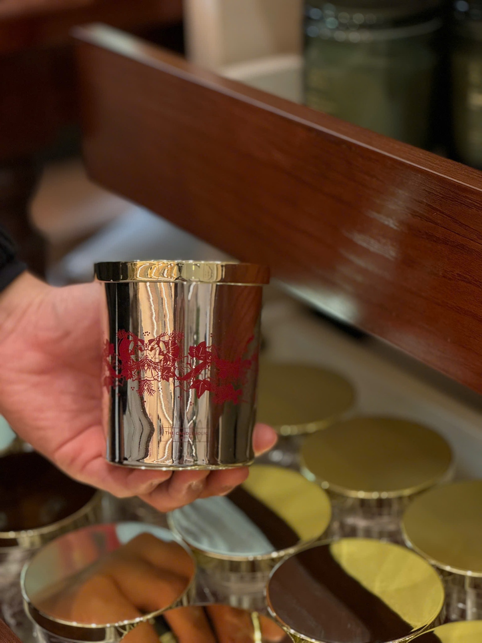 Nến Candleholic Ashwood Quince