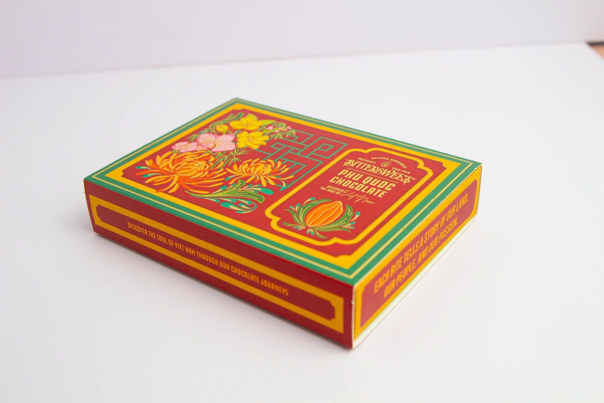 Hộp Socola Bittersweet THIỀU HOA 06gr - 10 viên