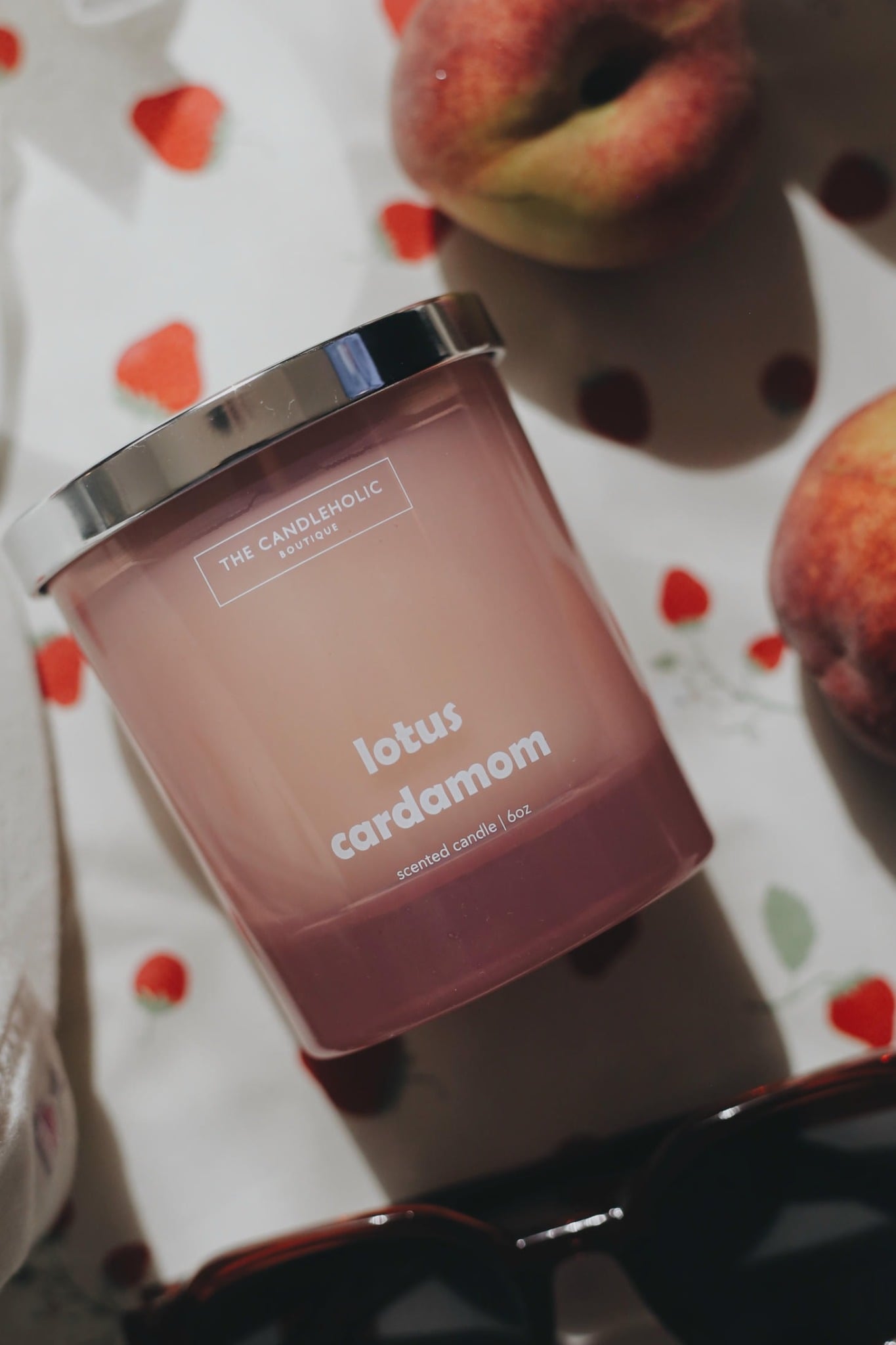 Nến Candleholic Lotus Cardamon