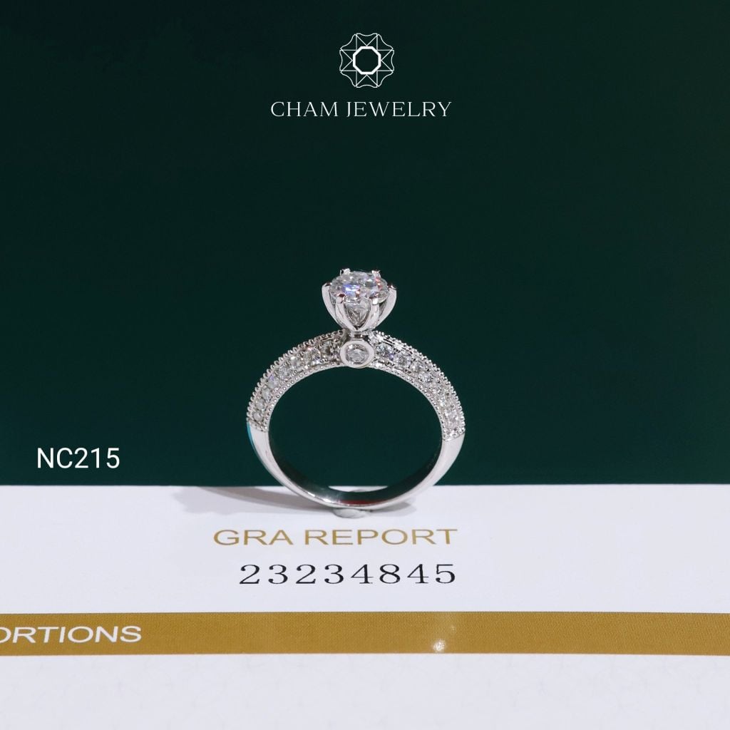 Nhẫn NC215 CHAM JEWELRY, Full Đá Moissanite Chủ 5.4mm (Barcode OCNN43)