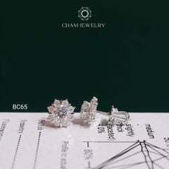 Hoa Tai CHAM JEWELRY BC65, Hoa Tai Xoàn Tia Full Moissanite Chủ 5.0mm (Barcode TVM154)