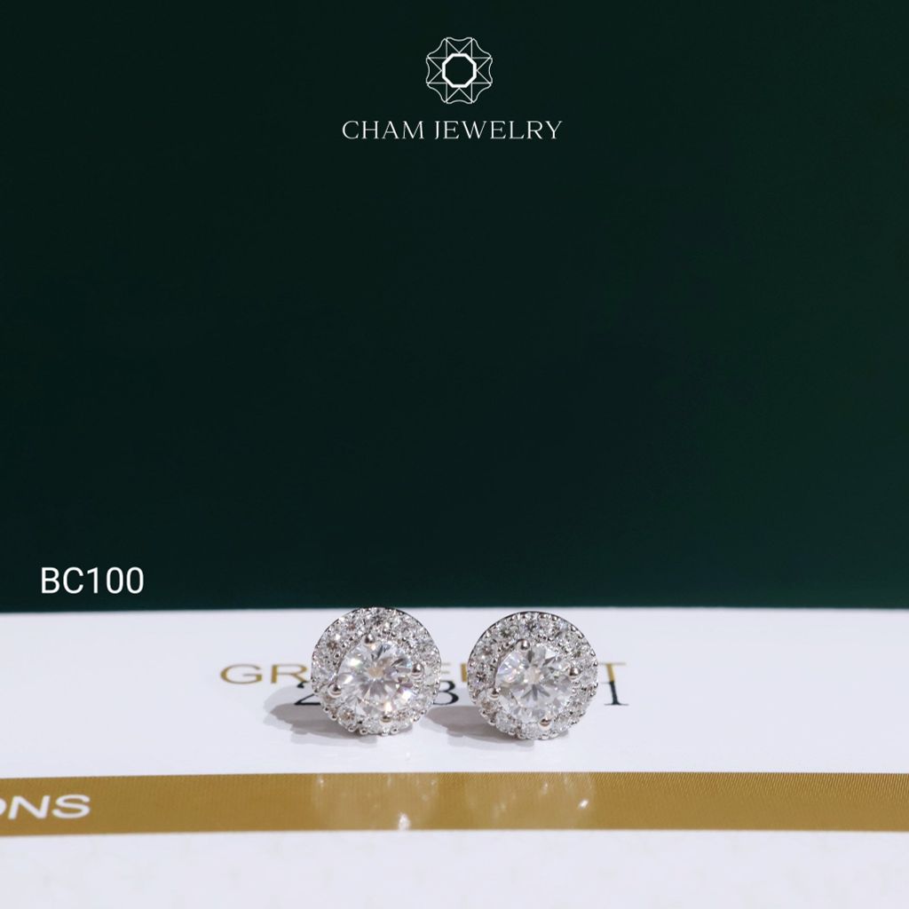 Hoa Tai BC100 CHAM JEWELRY, Hoa Tai Full Đá Moissanite Chủ 4.0mm (Barcode OCB25)