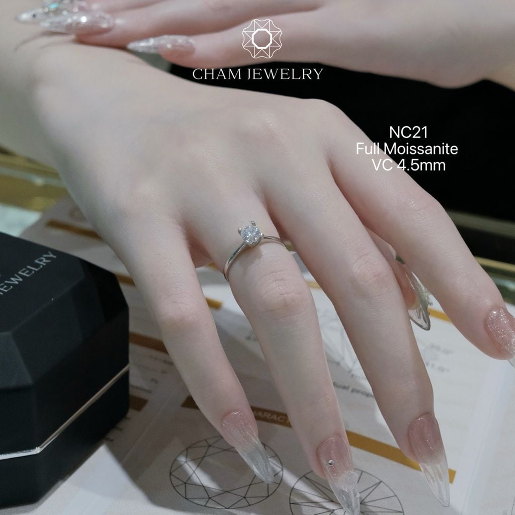 Nhẫn CHAM JEWELRY NC21, Full Moisannite Cao Cấp Chủ 5.0mm ( Barcode OCNN83).