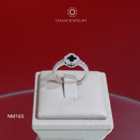 Nhẫn NM165 CHAM JEWELRY , Nhẫn Cỏ 4 Lá Đen Bản 6.0mm (Barcode TVB324).