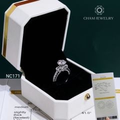 Nhẫn NC171 CHAM JEWELRY, Nhẫn Nơ Full Đá Moissanite Chủ 7.2mm (Barcode OCNN12)