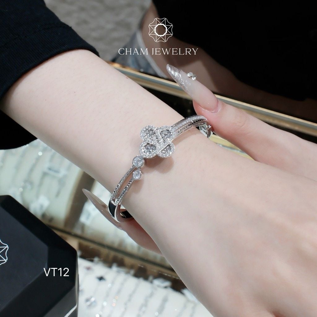 Vòng Tay CHAM JEWELRY VT12, Vòng LV Cỏ 4 Lá (Barcode CV6073).