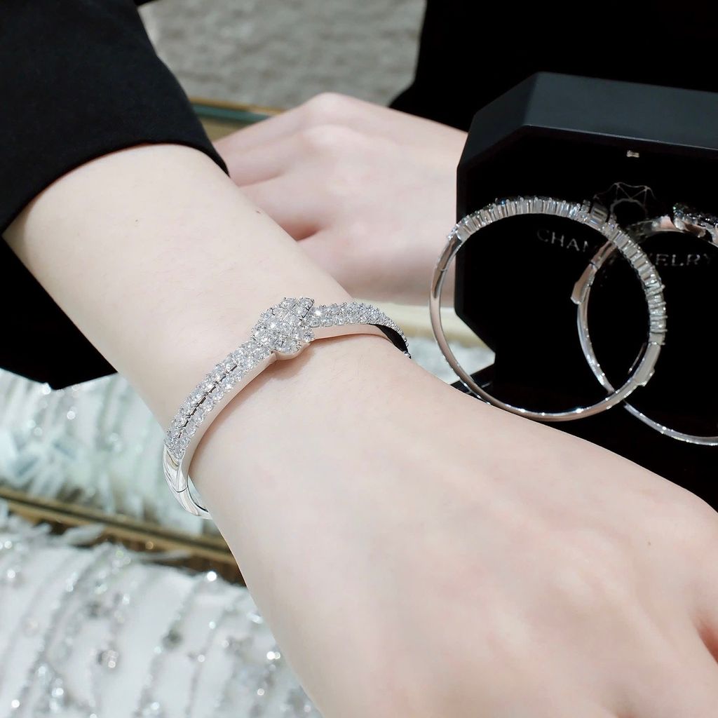 Vòng Tay VC04 CHAM JEWELRY, Full Moissanite Cao Cấp  (Barcode OVT03).