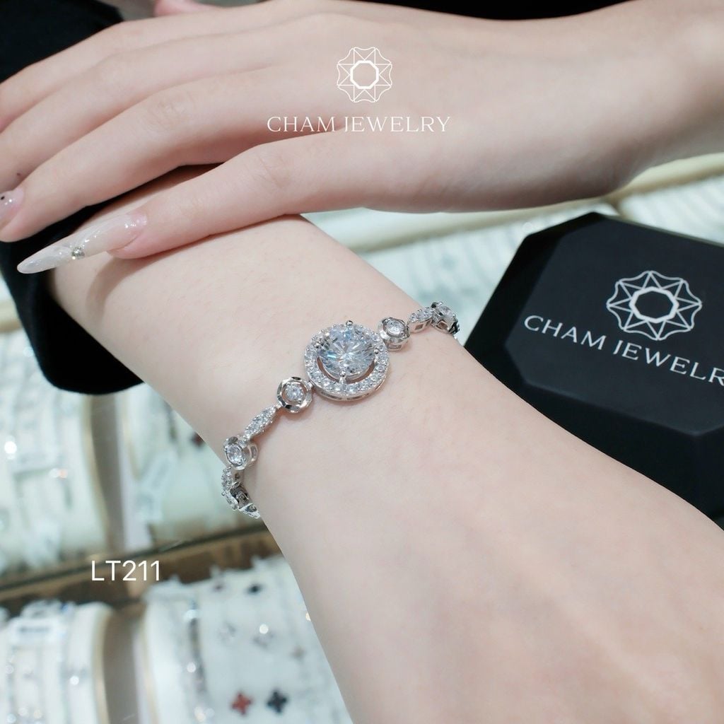 Lắc Tay LT211 CHAM JEWELRY, Chủ 9.5mm (Barcode TLT1140).
