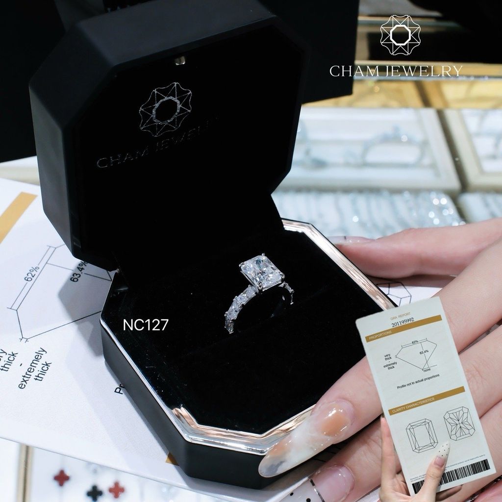 Nhẫn NC127 CHAM JEWELRY, Full Đá Moissanite Chủ 8x10mm (Barcode OTN02)