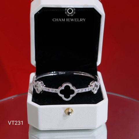 Vòng Tay VT231 CHAM JEWELRY, Vòng Nửa Hàng Cỏ 4 Lá Trắng Đen 12.0mm (Barcode TV202).
