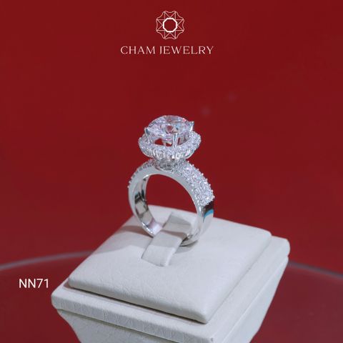 Nhẫn NN71 CHAM JEWELRY, Xoàn Vuông Chủ 10mm (Barcode TNN1676).