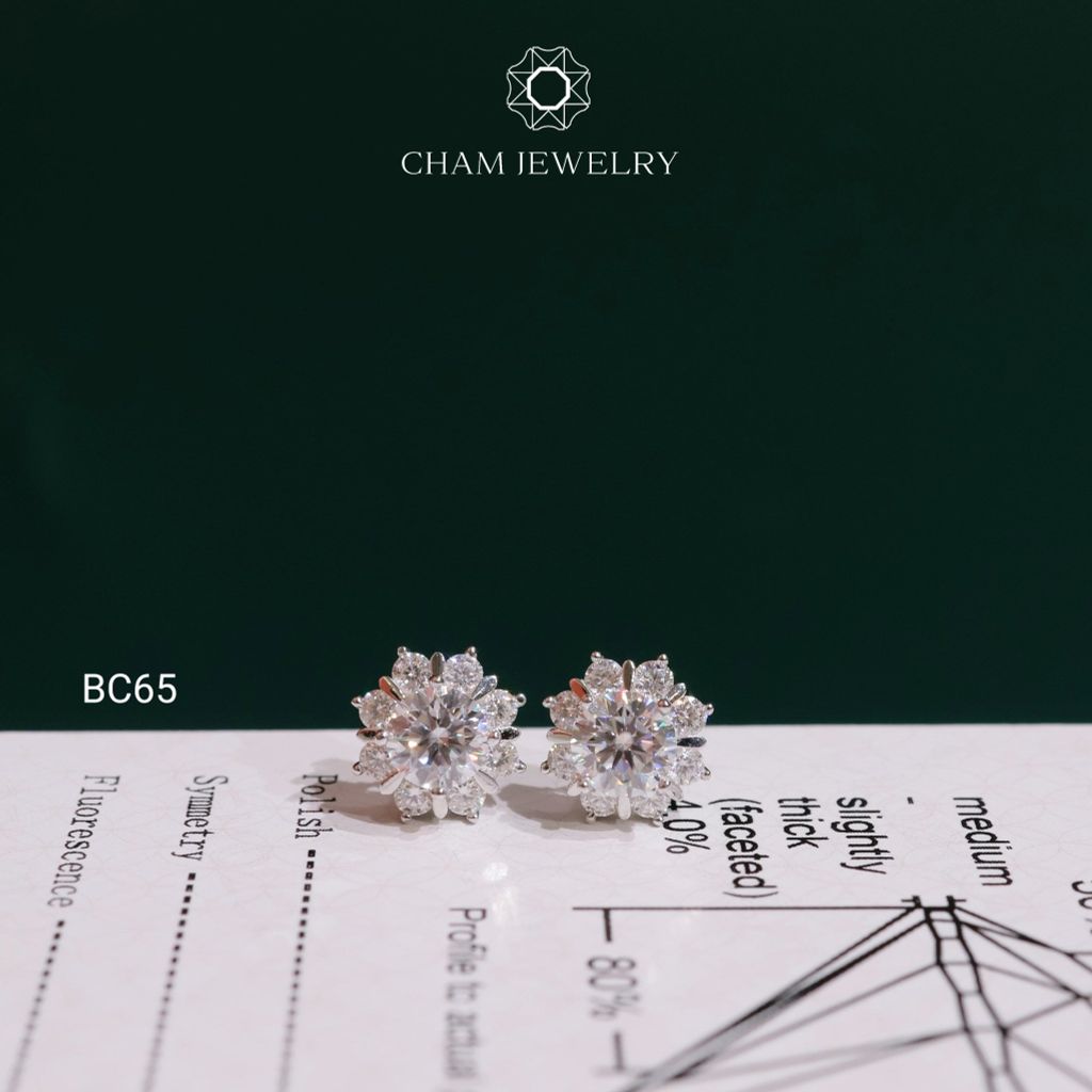 Hoa Tai CHAM JEWELRY BC65, Hoa Tai Xoàn Tia Full Moissanite Chủ 5.0mm (Barcode TVM154)