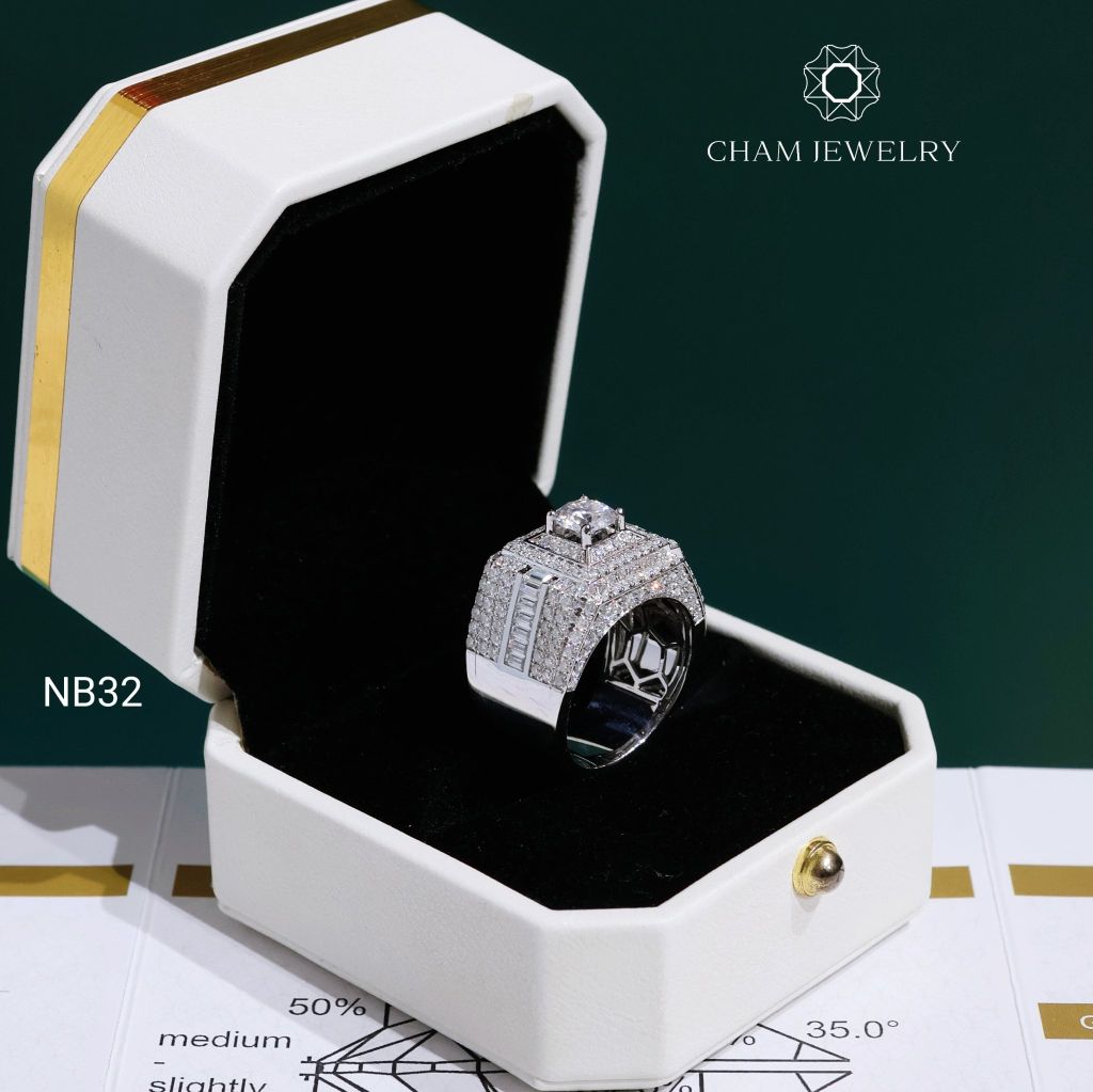 Nhẫn Nam NB32 CHAM JEWELRY, Full Moissanite Chủ 6.3mm (Barcode ONNA66)