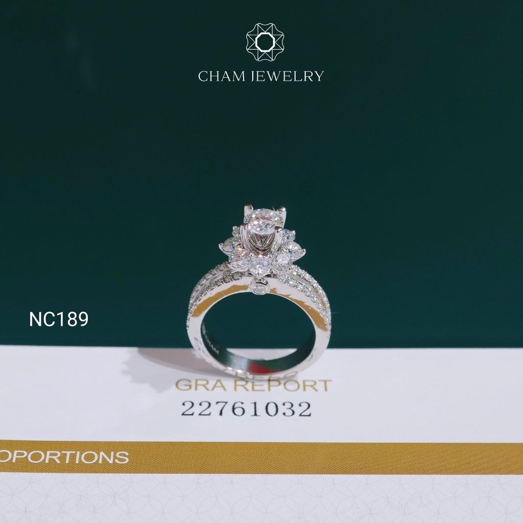 Nhẫn NC189 CHAM JEWELRY, Full Đá Moissanite Chủ 5.4mm (Barcode OCNN20)