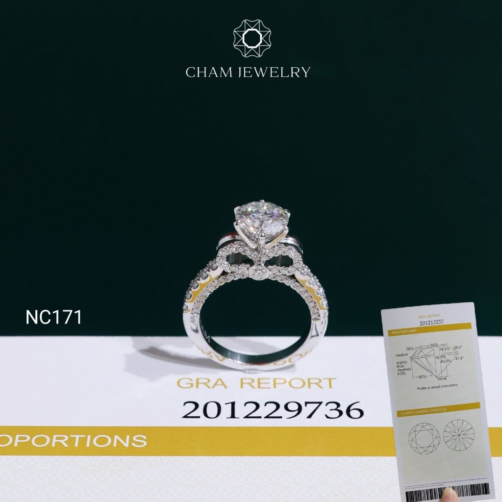 Nhẫn NC171 CHAM JEWELRY, Nhẫn Nơ Full Đá Moissanite Chủ 7.2mm (Barcode OCNN12)