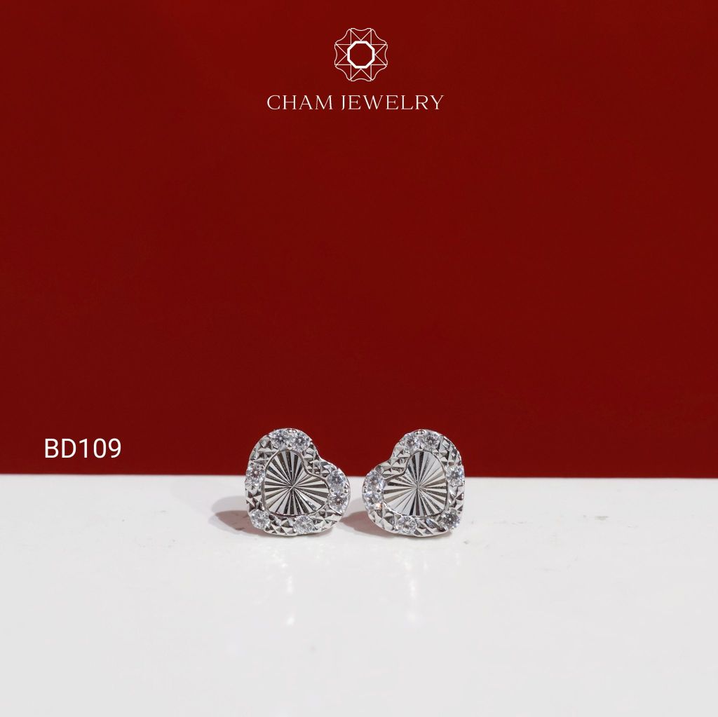 Hoa Tai BD109 CHAM JEWELRY , Hoa Tai Trái Tim Chạm Máy Viền Đá ( TBD1422).