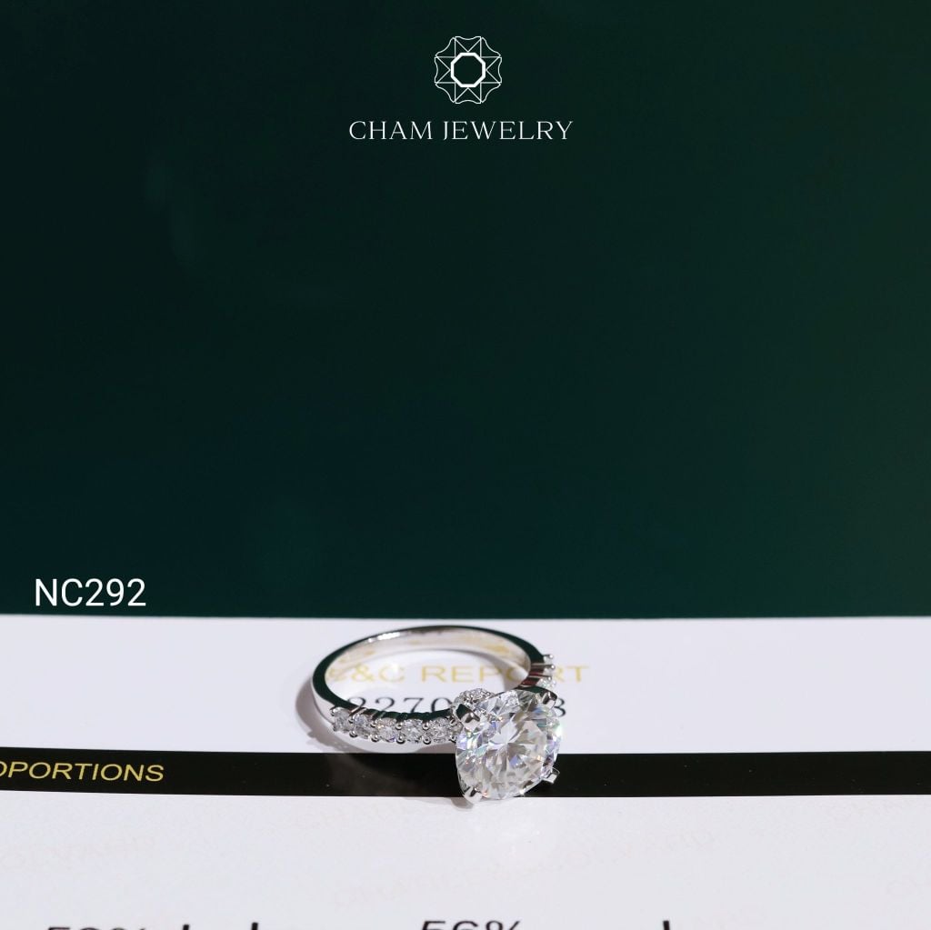 Nhẫn NC292 CHAM JEWELRY, Đá Moissanite C&C Chủ 9.0mm (Barcode OCNN140)