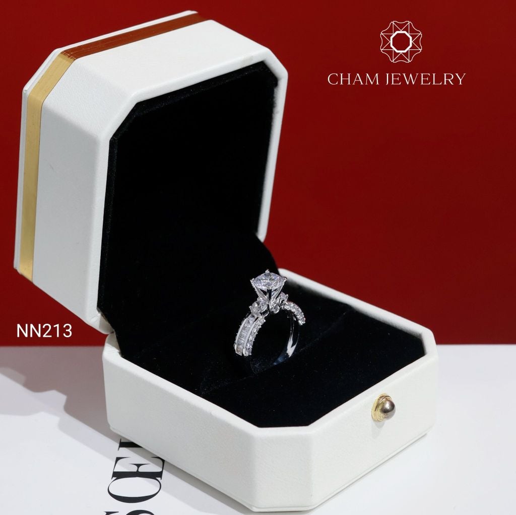 Nhẫn NN213 CHAM JEWELRY, Chủ 6.5mm( Barcode NNNH182).