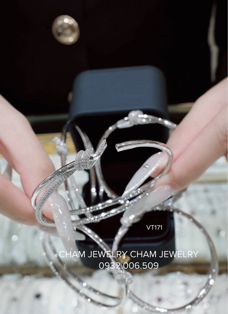 Vòng Tay VT171 CHAM JEWELRY (Barcode CV6780-TV204).