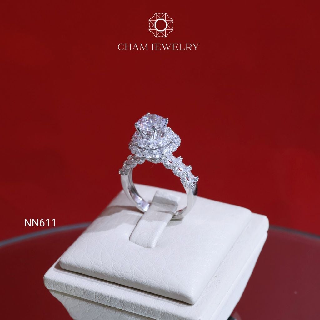 Nhẫn NN611 CHAM JEWELRY, Chủ 6.5mm Barcode (TNN1605)