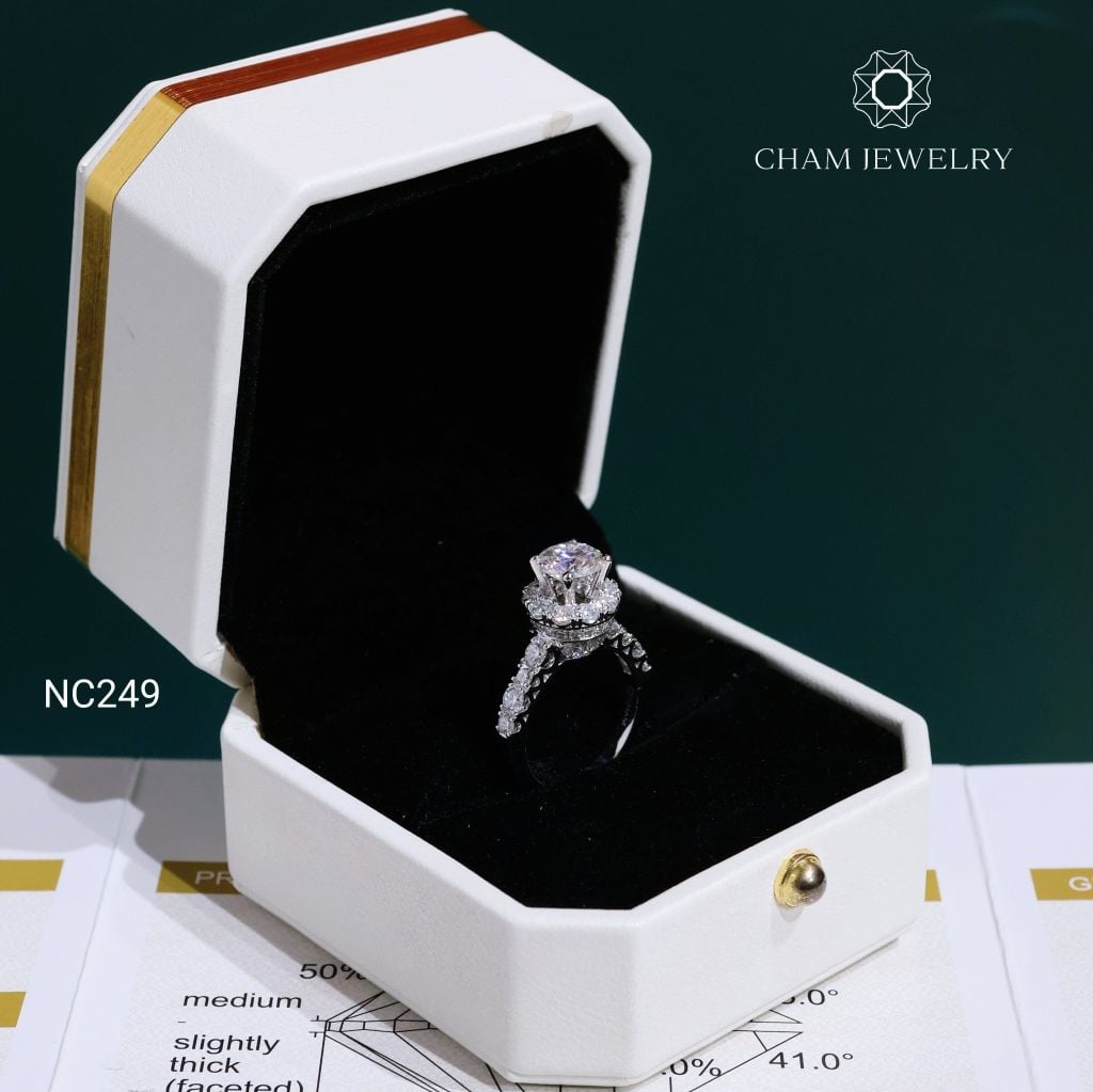 Nhẫn NC249 CHAM JEWELRY, Nhẫn Đá Moissanite C&C Chủ 7.0mm (Barcode OCNN62)
