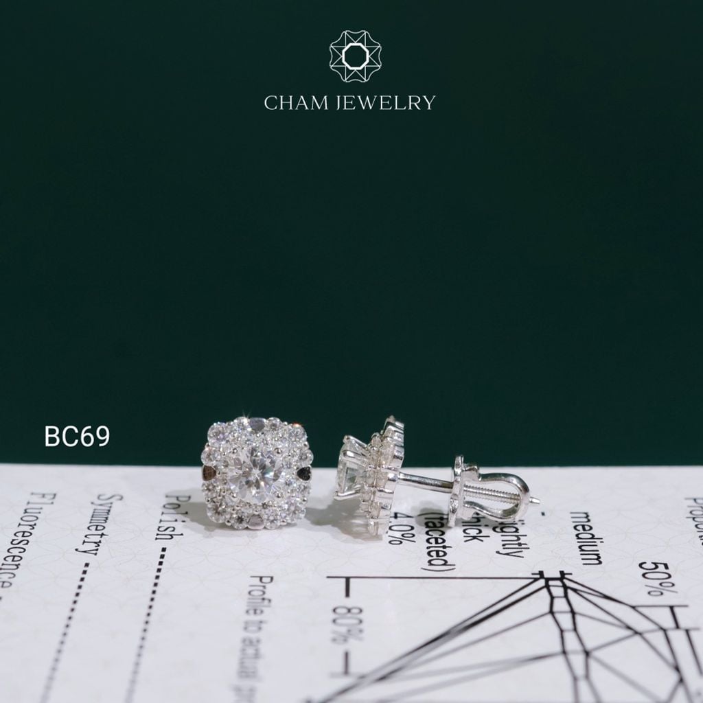Hoa Tai CHAM JEWELRY BC69, Hoa Tai Full Moissanite Chủ 4.5mm (Barcode TVM157)