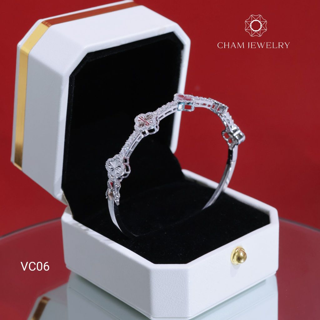 Vòng Tay VC06 CHAM JEWELRY, Full Moissanite 4 Lá Bản 8.0mm (Barcode OPV01).