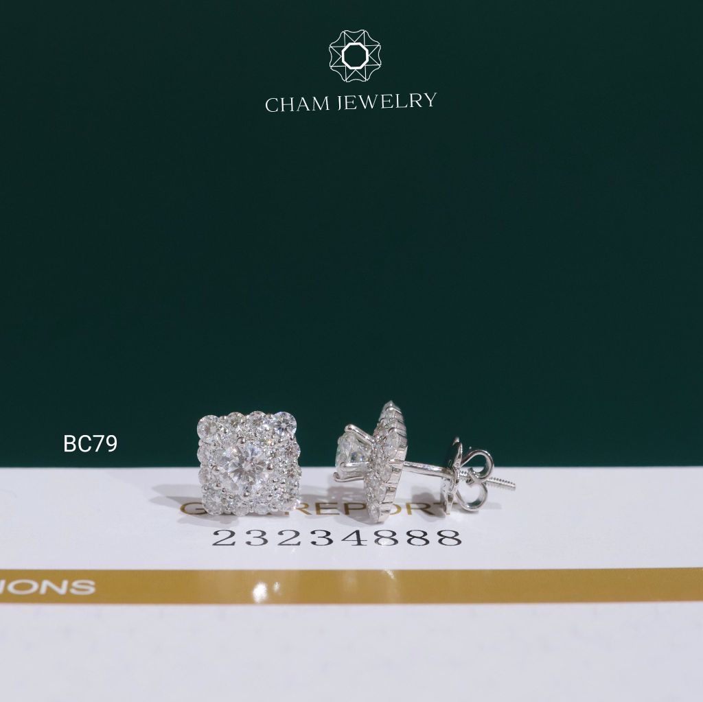 Hoa Tai BC79 CHAM JEWELRY, Hoa Tai Full Moissanite Chủ 4.0mm (Barcode OB93)