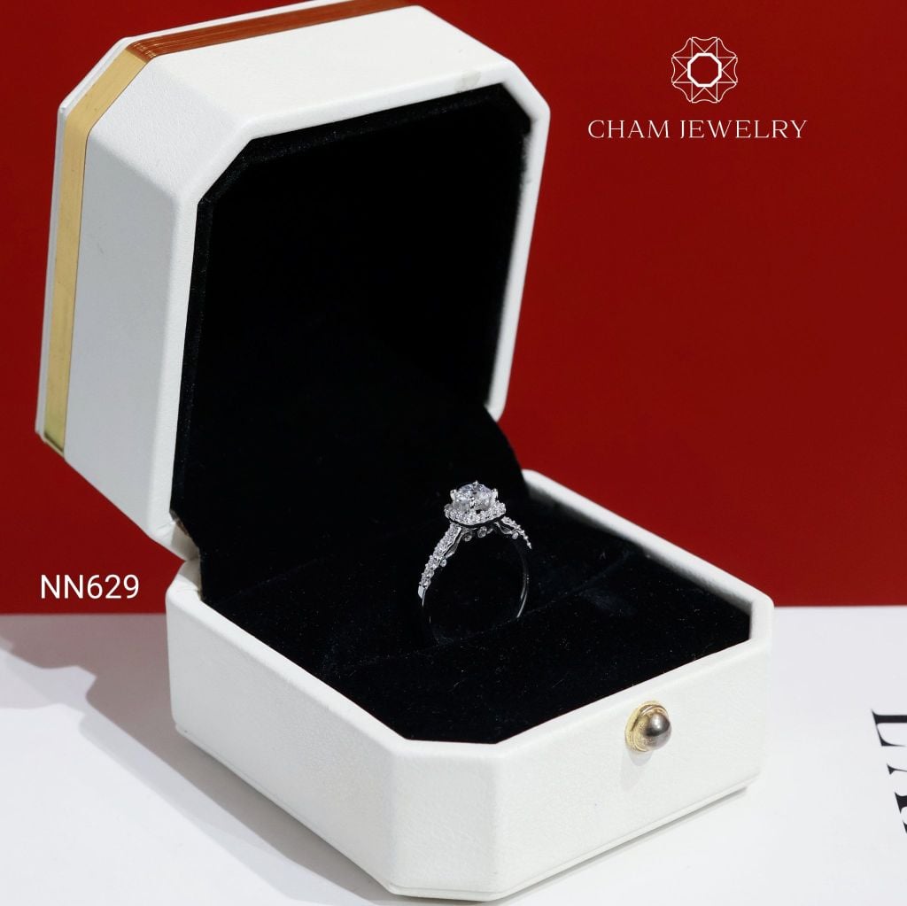 Nhẫn NN629 CHAM JEWELRY, Chủ 4.5mm (TNN1942-C-N4389 ).