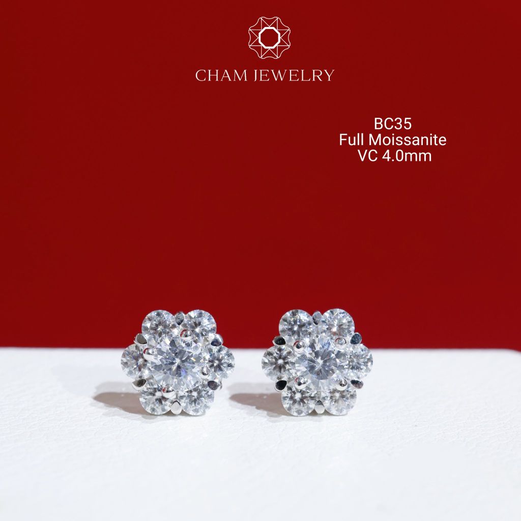 Hoa Tai CHAM JEWELRY BC35, Full Moissanite Chủ 4.0mm (Barcode OB12)
