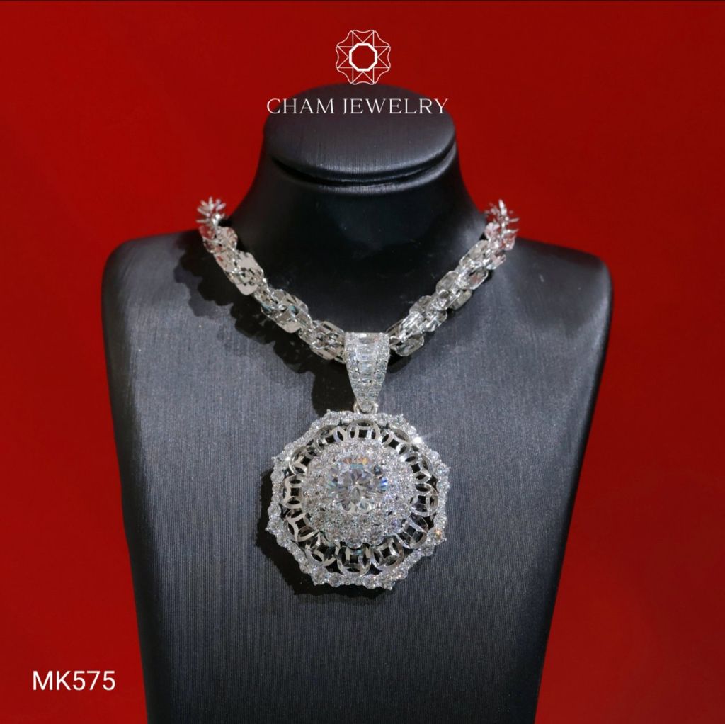 Mặt Dây Chuyền MK575 CHAM JEWELRY, Chủ 8.5mm (Barcode TMA1680).
