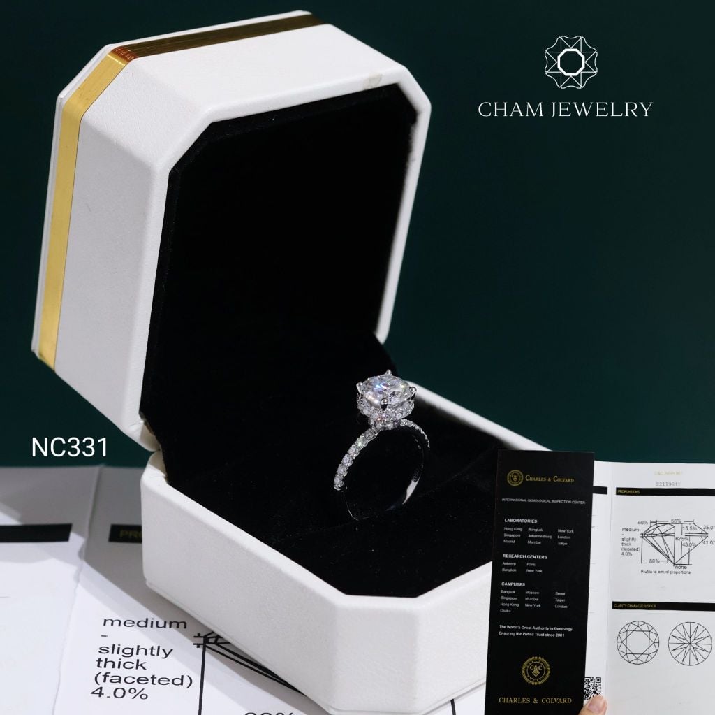 Nhẫn NC331 CHAM JEWELRY, Đá Moissanite C&C Chủ 8.1mm (Barcode OCNN177)